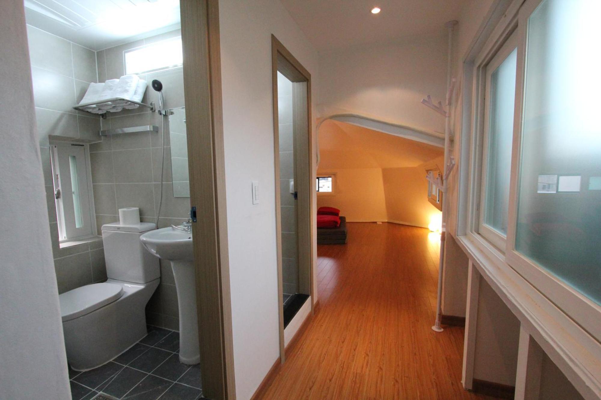B My Guesthouse Seoul Exterior photo